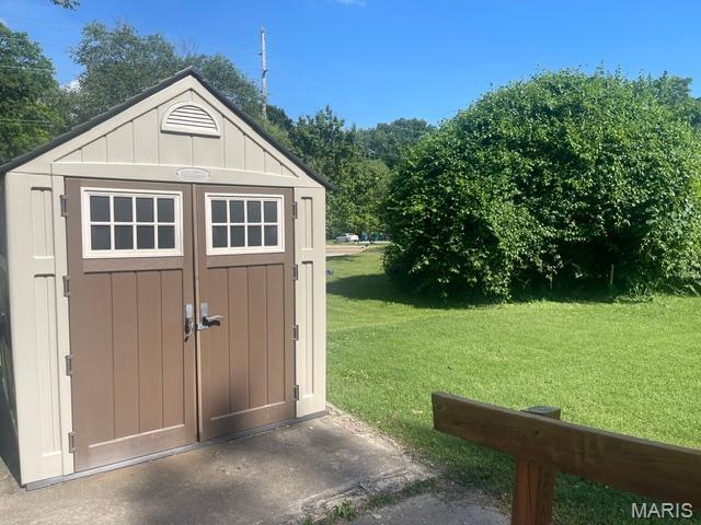 Homes for sale in Belleville, IL | 706 N 28th St, Belleville, IL 62226 | MLS# MIS26036421