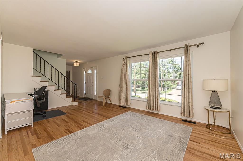 Homes for sale in Crestwood, MO | 9822 Meadowfern Dr, Crestwood, MO 63126 | MLS# MIS26036449