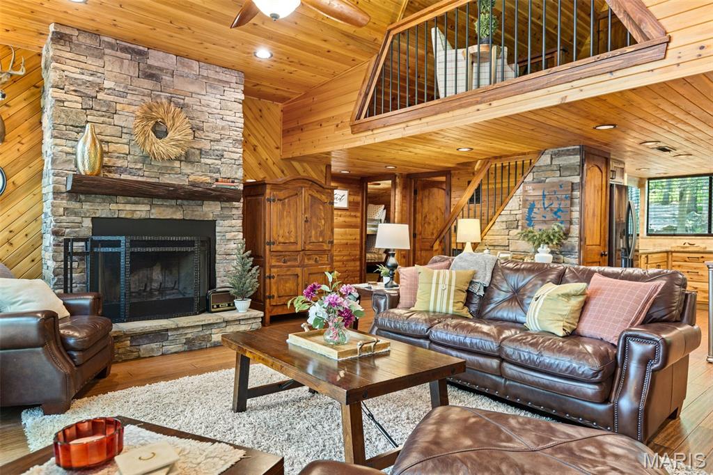 3rd image of 632 Wunderbar Point Dr, Wright City, MO 63390 | MLS# MIS26036558