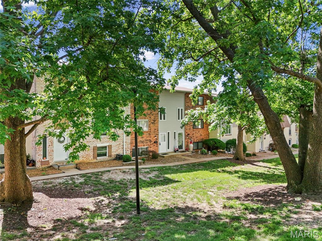 Homes for sale in Ellisville, MO | 161 Carmel Woods Dr, Ellisville, MO 63021 | MLS# MIS26036565