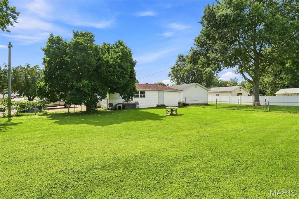 27th image of 1 Louise Ct, Florissant, MO 63031 | MLS# MIS26036575