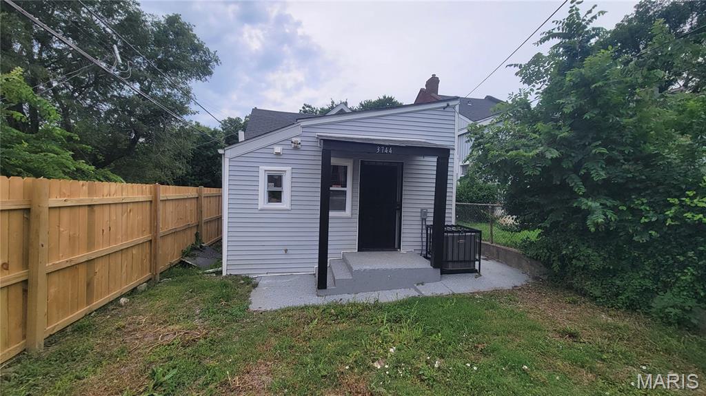 9th image of 3744 Illinois Ave, St Louis, MO 63118 | MLS# MIS26036838