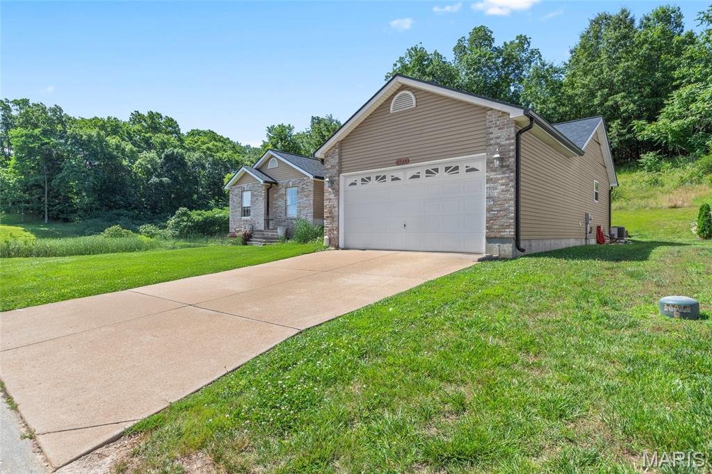 Homes for sale in Barnhart, MO | 2024 Quail Mdw, Barnhart, MO 63012 | MLS# MIS26036861