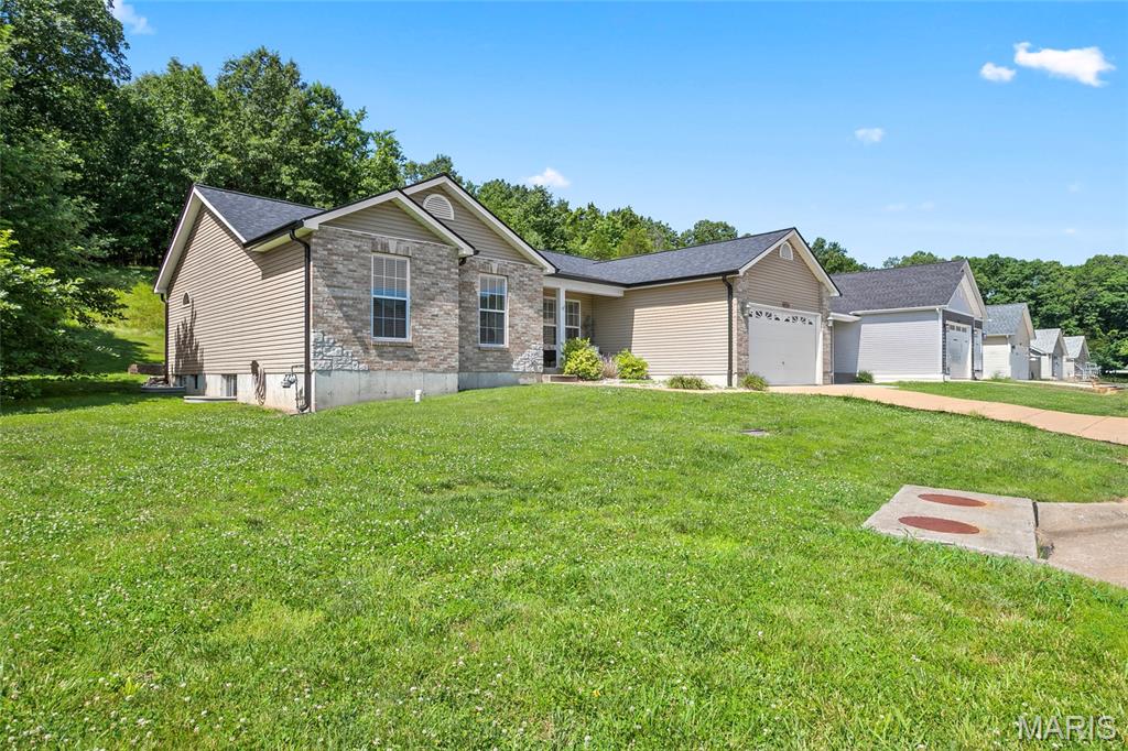 Homes for sale in Barnhart, MO | 2024 Quail Mdw, Barnhart, MO 63012 | MLS# MIS26036861