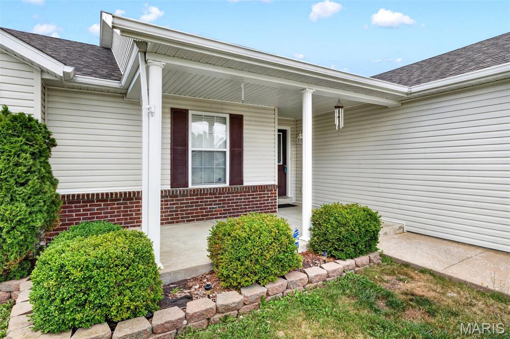 2nd image of 734 Warrior Pass, Warrenton, MO 63383 | MLS# MIS26037073