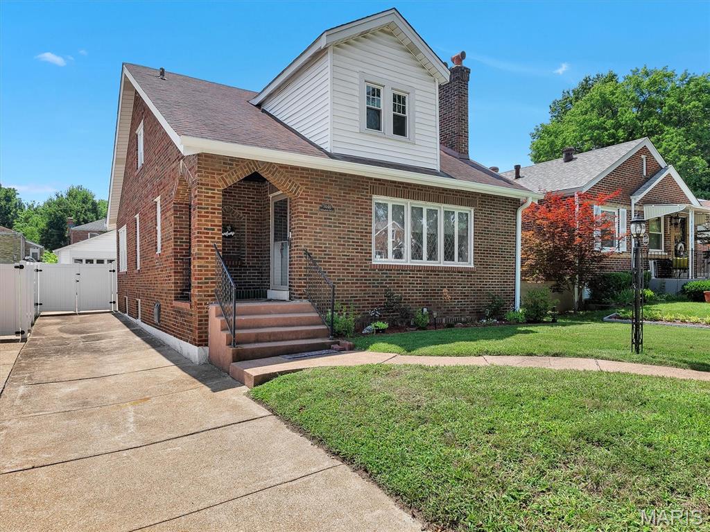2nd image of 7448 Hillsdale Dr, Saint Louis, MO 63121 | MLS# MIS26037131