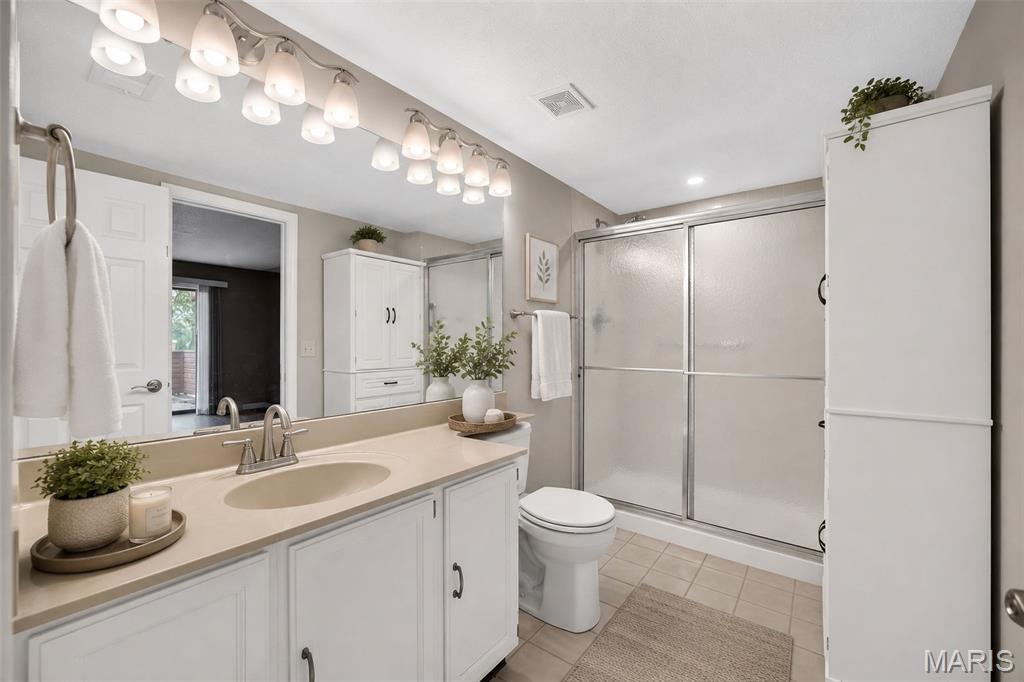 5th image of 408 Kipling Wy, Weldon Spring, MO 63304