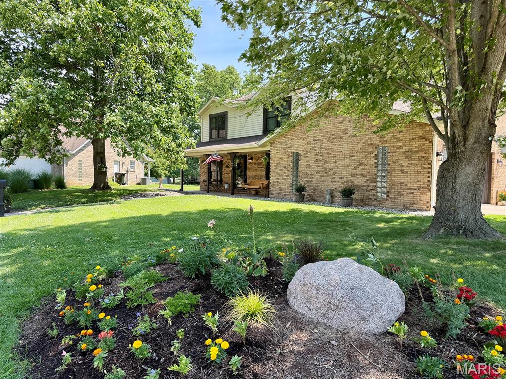 58th image of 404 Hunters Gln, Belleville, IL 62220 | MLS# MIS26037696