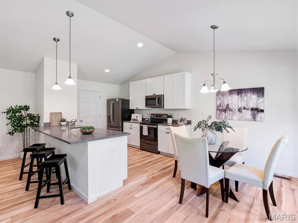 5th image of 5376 Shawnee View Ct, Eureka, MO 63025 | MLS# MIS26037935