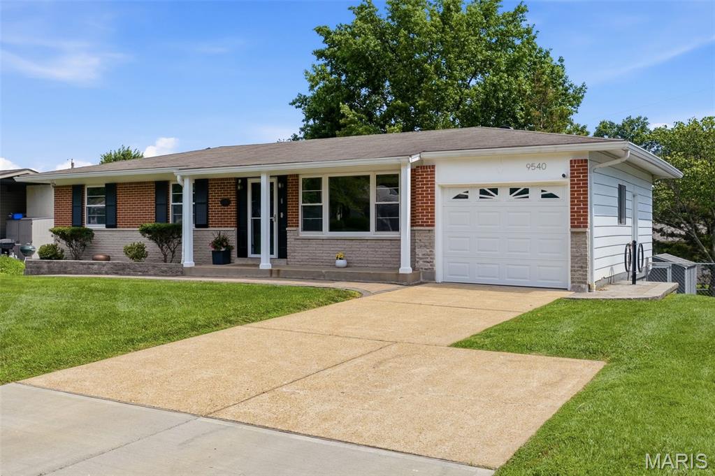 Homes for sale in Sappington, MO | 9540 Caravan Dr, Sappington, MO 63126 | MLS# MIS26037966