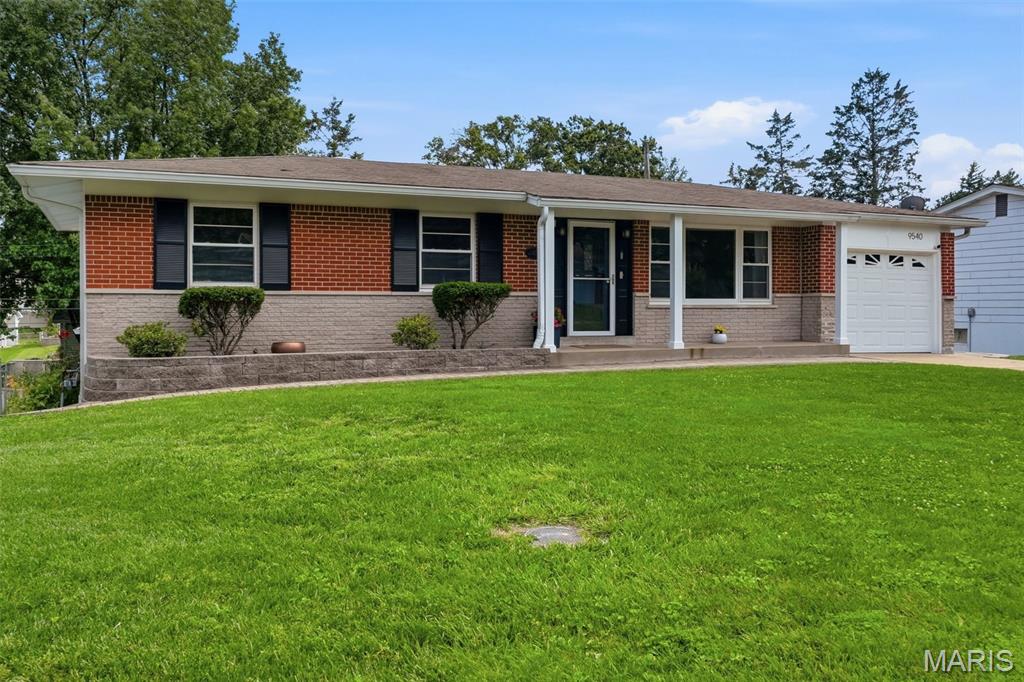 Homes for sale in Sappington, MO | 9540 Caravan Dr, Sappington, MO 63126 | MLS# MIS26037966