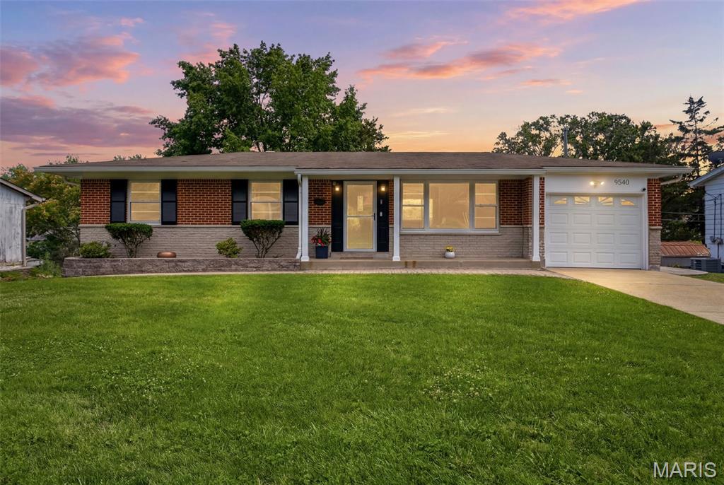 Homes for sale in Sappington, MO | 9540 Caravan Dr, Sappington, MO 63126 | MLS# MIS26037966