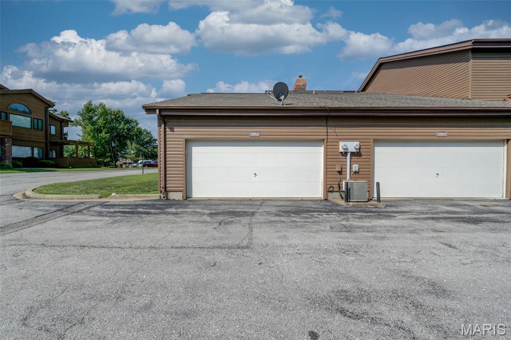 3rd image of 1002 Hemingway Ln #H, Weldon Spring, MO 63304 | MLS# MIS26037972