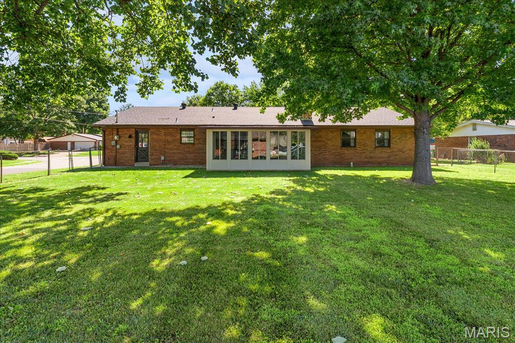 Homes for sale in O'fallon, IL | 715 N Lincoln Ave, O'fallon, IL 62269 | MLS# MIS26038146