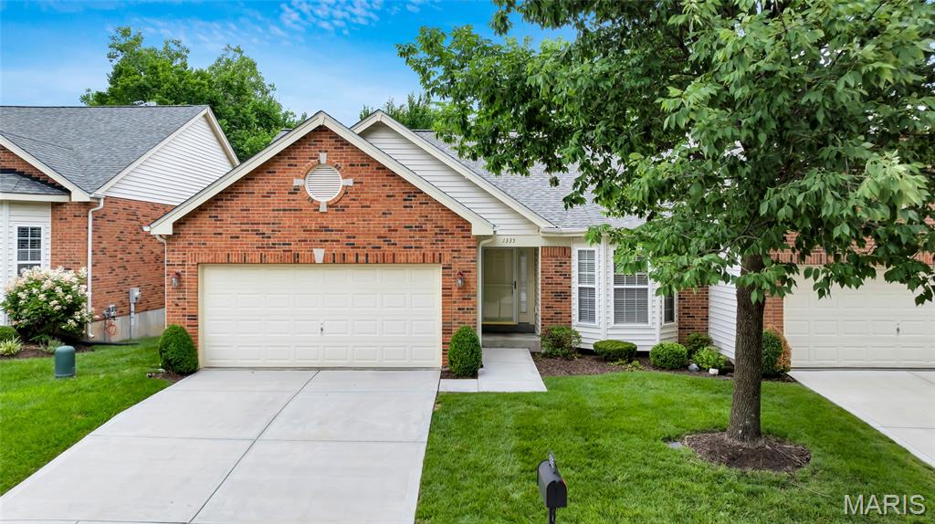 Homes for sale in Ellisville, MO | 1335 Kensington Way Dr, Ellisville, MO 63011 | MLS# MIS26038163