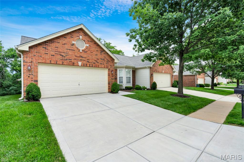 Homes for sale in Ellisville, MO | 1335 Kensington Way Dr, Ellisville, MO 63011 | MLS# MIS26038163