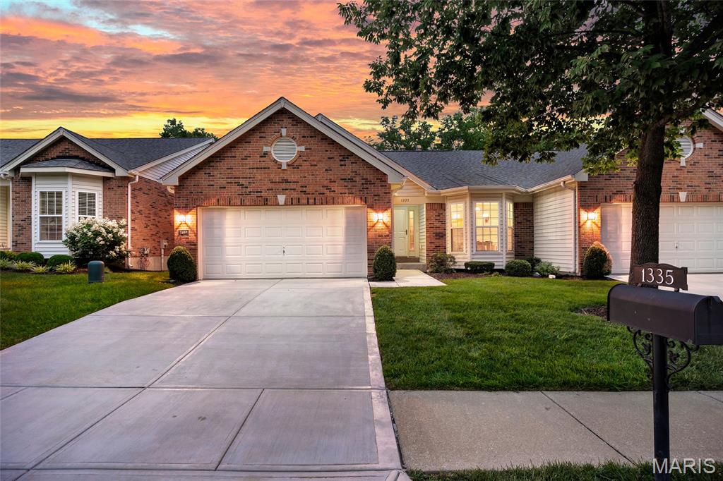 Homes for sale in Ellisville, MO | 1335 Kensington Way Dr, Ellisville, MO 63011 | MLS# MIS26038163