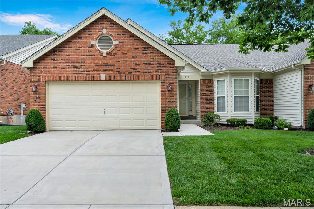 Homes for sale in Ellisville, MO | 1335 Kensington Way Dr, Ellisville, MO 63011 | MLS# MIS26038163