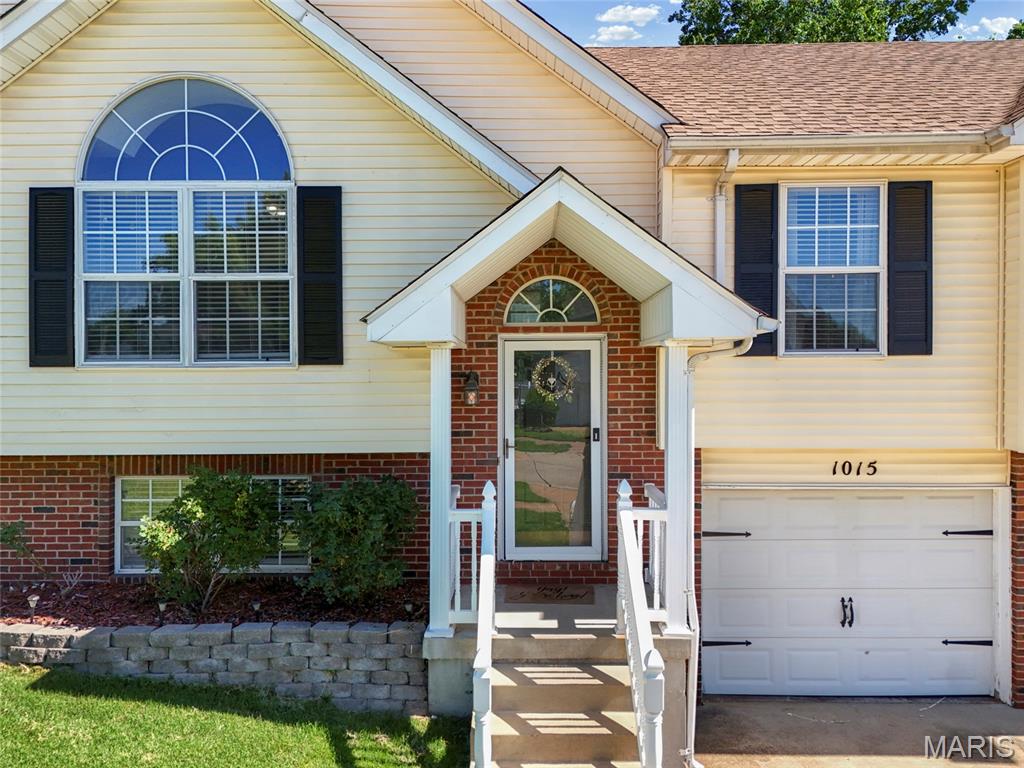Homes for sale in Imperial, MO | 1015 Thames Dr, Imperial, MO 63052 | MLS# MIS26038245