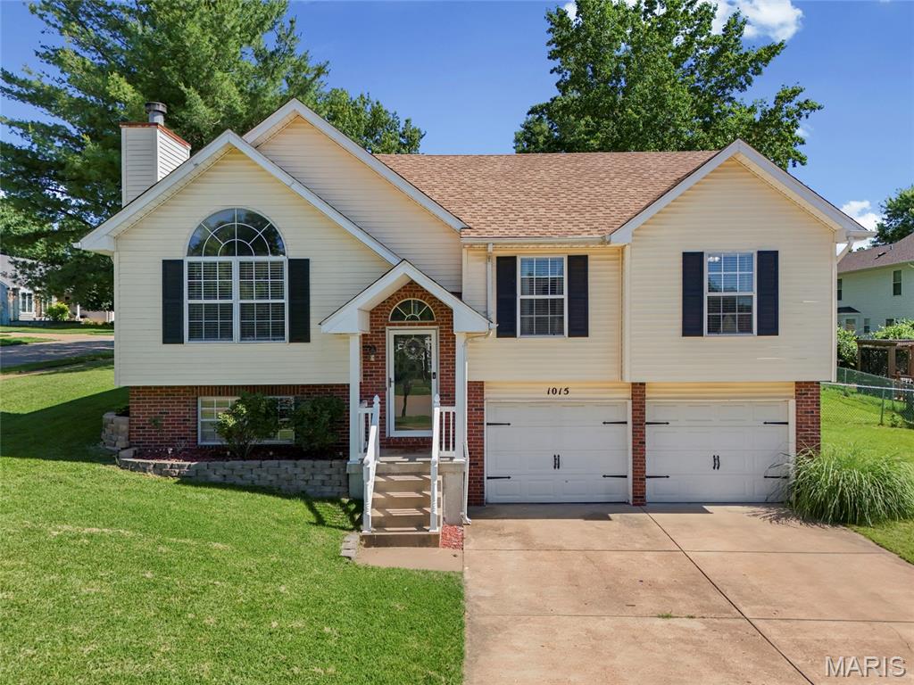 Homes for sale in Imperial, MO | 1015 Thames Dr, Imperial, MO 63052 | MLS# MIS26038245
