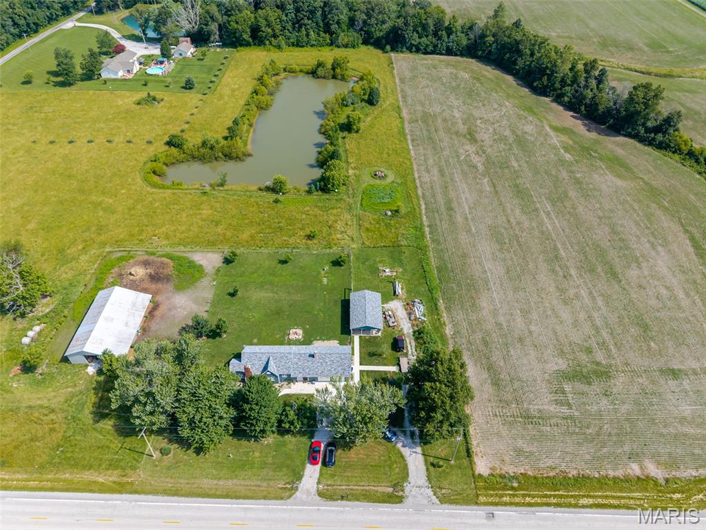 Homes for sale in Dubois, IL | 23035 Dubois Blacktop Rd, Dubois, IL 62831 | MLS# MIS26038396