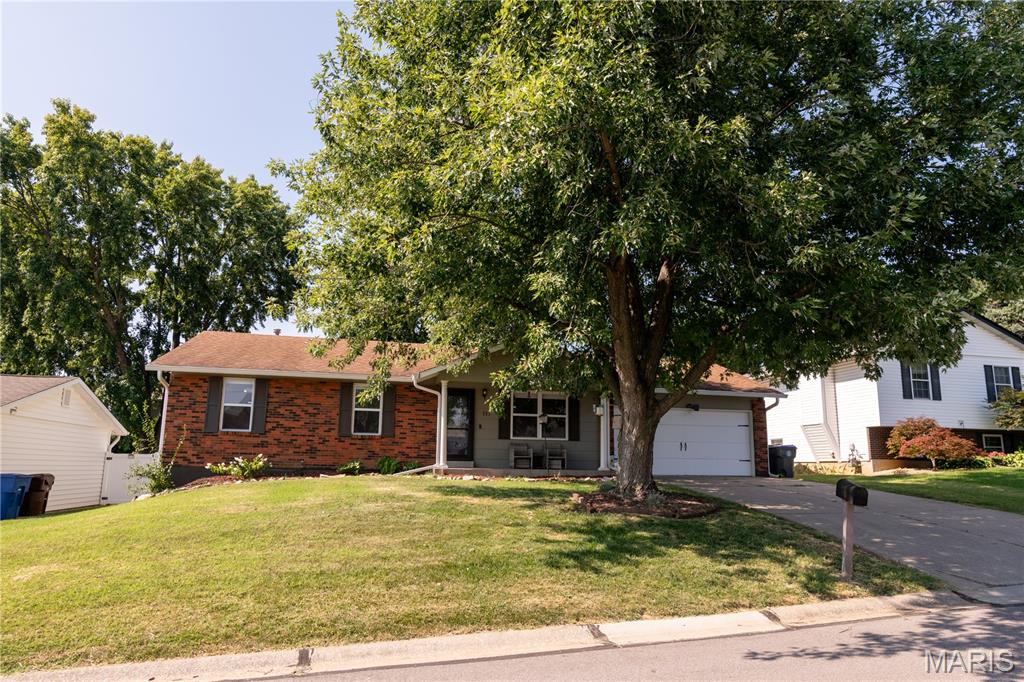 2nd image of 137 Universal Dr, St Peters, MO 63376 | MLS# MIS26038576
