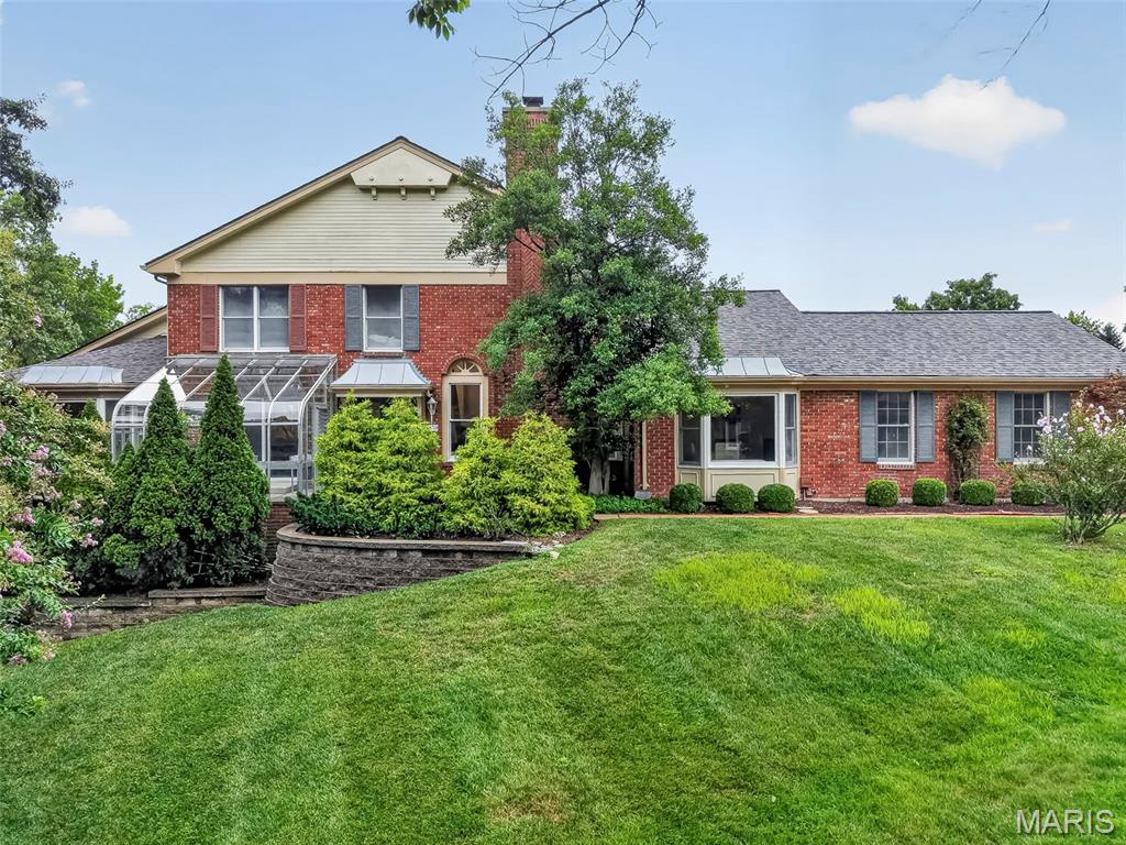 2nd image of 330 Morristown Ct, Chesterfield, MO 63017 | MLS# MIS26038642