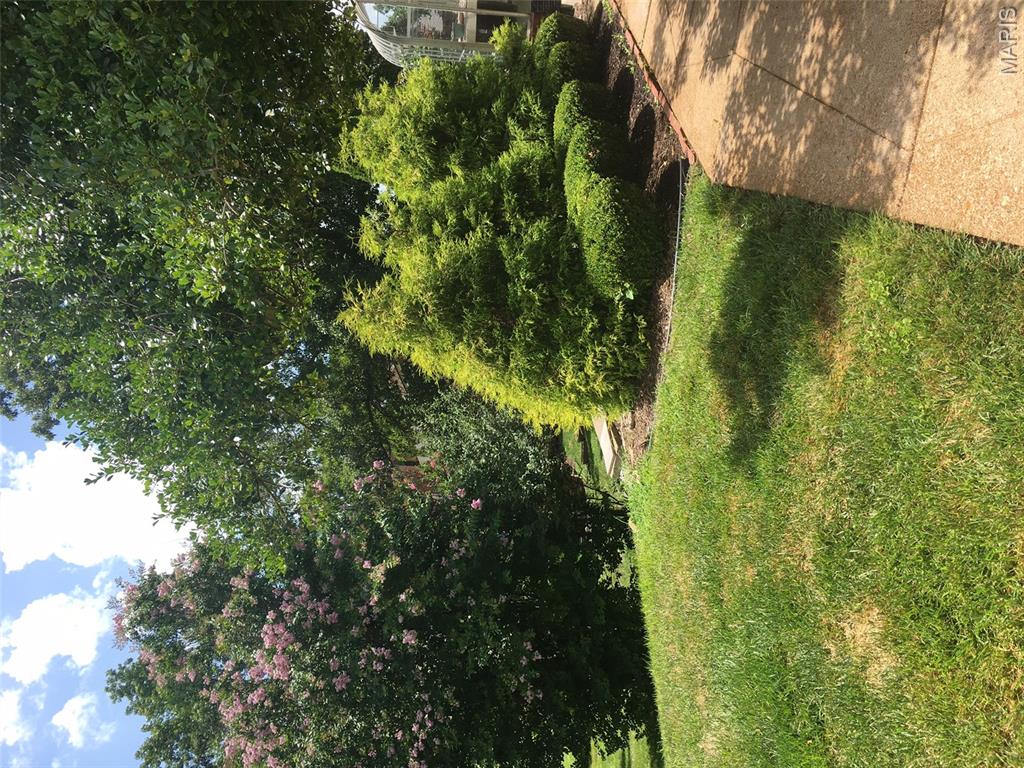 3rd image of 330 Morristown Ct, Chesterfield, MO 63017 | MLS# MIS26038642
