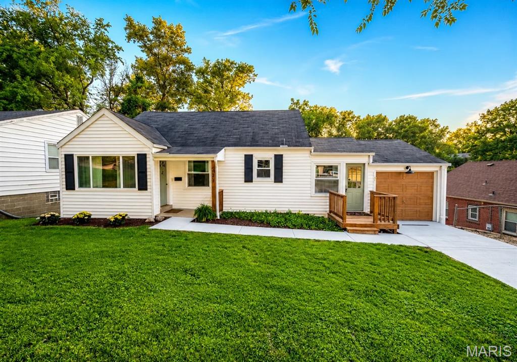 1st image of 523 N Clay Ave, Saint Louis, MO 63135 | MLS# MIS26038747