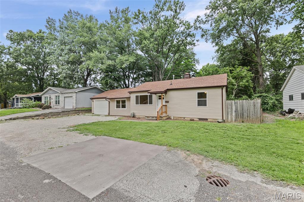 Homes for sale in Belleville, IL | 1621 La Salle St, Belleville, IL 62221 | MLS# MIS26039045