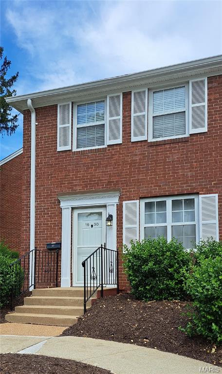 1st image of 1630 E Swan Cir, Saint Louis, MO 63144 | MLS# MIS26039176