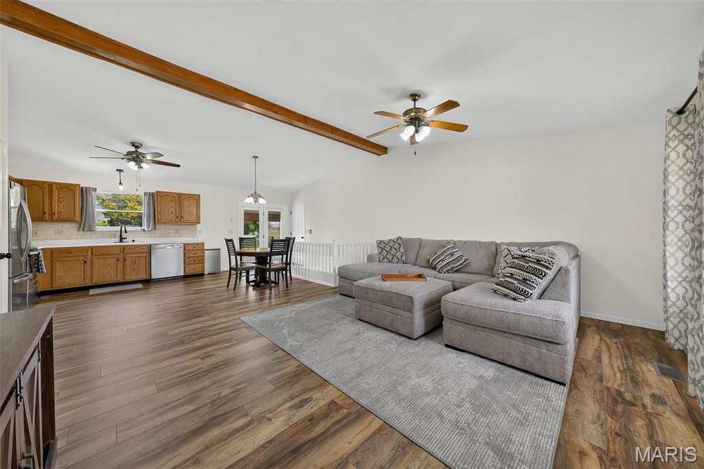 4th image of 29 Rawhide Ct, Warrenton, MO 63383 | MLS# MIS26039222