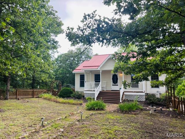 Homes for sale in Steelville, MO | 216 W Hickory Ridge Rd, Steelville, MO 65565 | MLS# MIS26039319