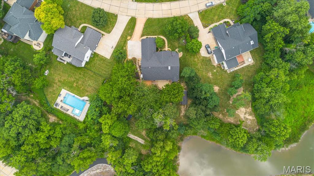 2nd image of 766 Southbrook Forest Ct, St Charles, MO 63304 | MLS# MIS26039557
