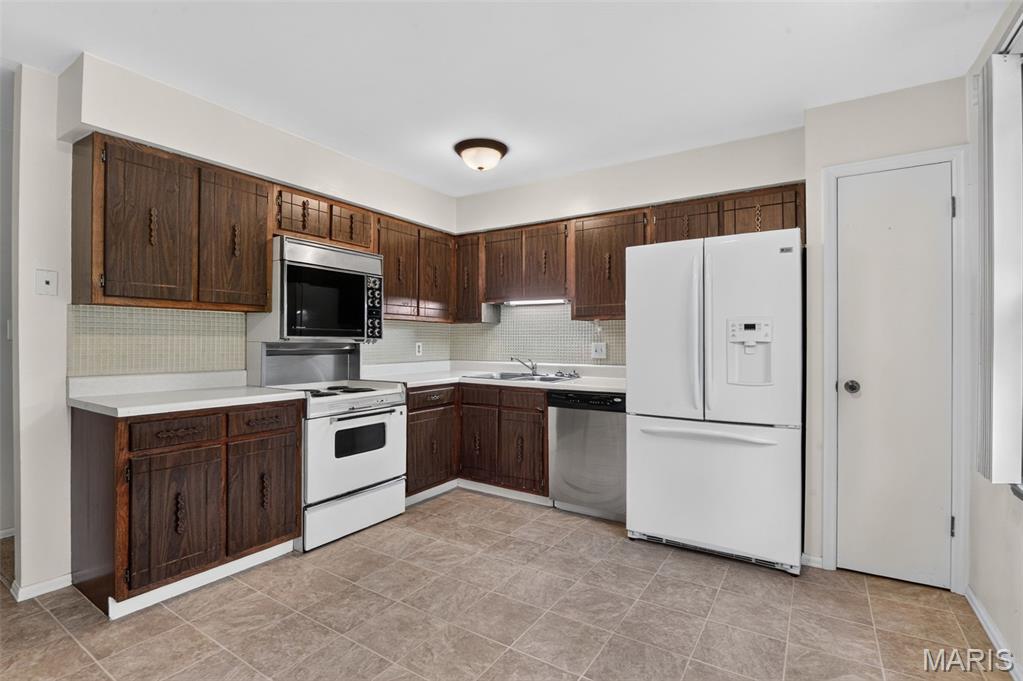 4th image of 1131 Wagonwheel Trl, Twin Oaks, MO 63011 | MLS# MIS26039769