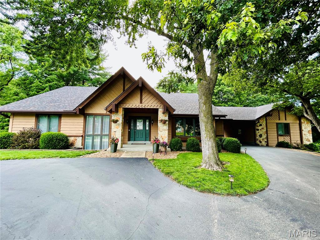 1st image of 2965 Kandahar Dr, Saint Charles, MO 63303 | MLS# MIS26039776