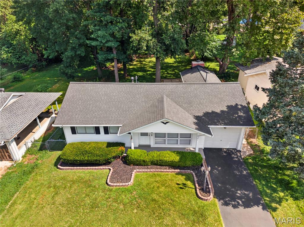 4th image of 8341 Buddie Dr, Hazelwood, MO 63042 | MLS# MIS26039788