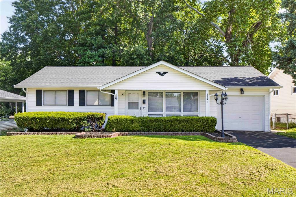 3rd image of 8341 Buddie Dr, Hazelwood, MO 63042 | MLS# MIS26039788