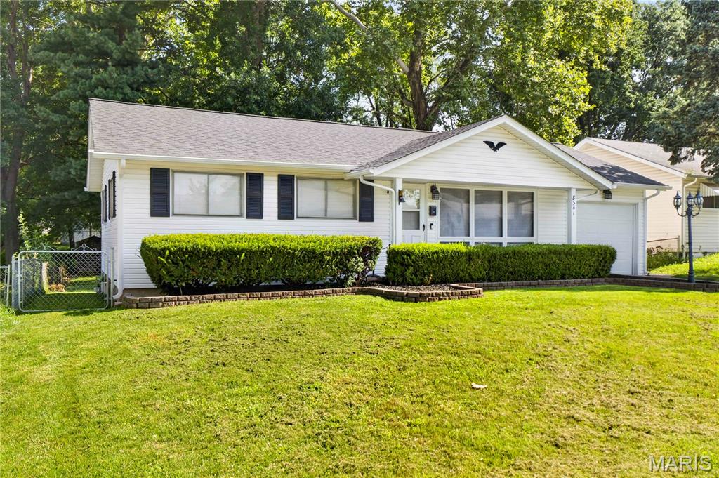 5th image of 8341 Buddie Dr, Hazelwood, MO 63042 | MLS# MIS26039788