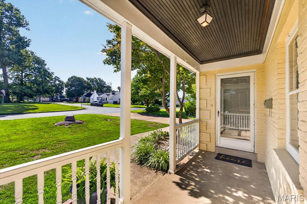 Homes for sale in Glendale, MO | 1349 Andrew Dr, Glendale, MO 63122 | MLS# MIS26039884