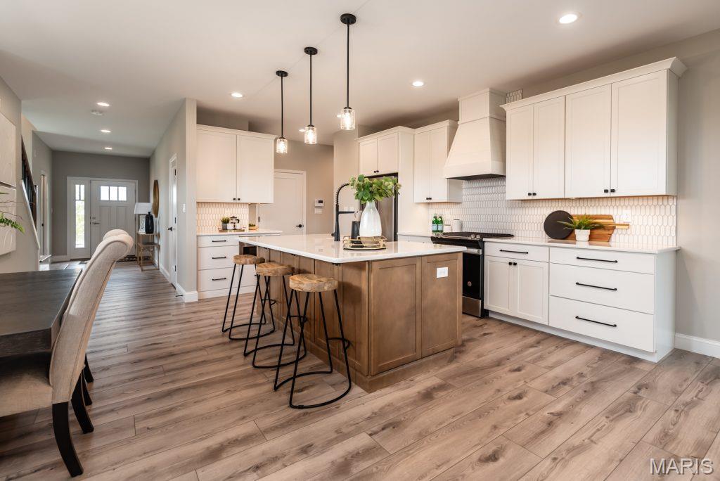 2nd image of 734 Barnwood Hill Dr, Wentzville, MO 63385 | MLS# MIS26039904