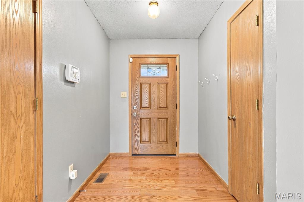 2nd image of 4208 Nw Point Dr, House Springs, MO 63051 | MLS# MIS26040188