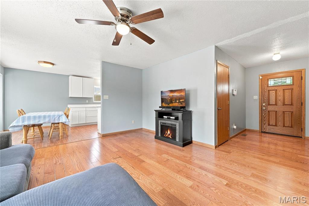 3rd image of 4208 Nw Point Dr, House Springs, MO 63051 | MLS# MIS26040188