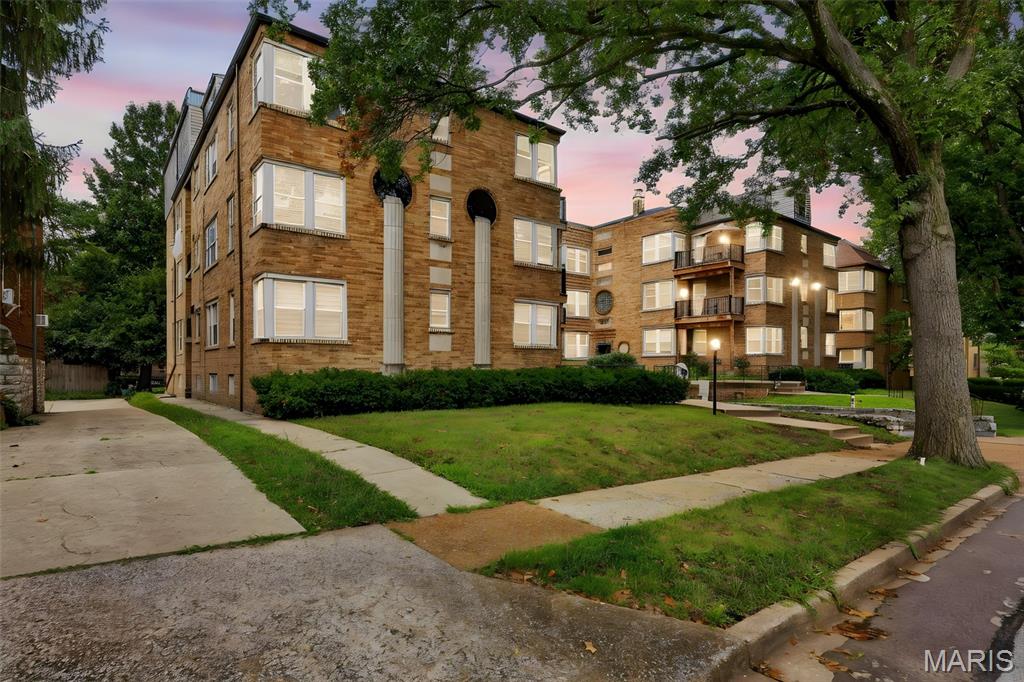 22nd image of 7532 York Dr #2E, Clayton, MO 63105 | MLS# MIS26040298