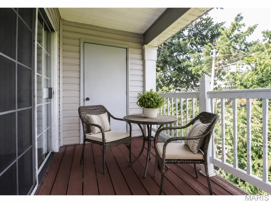 Homes for sale in Mehlville, MO | 1 Berview Circle, Mehlville, MO 63129 | Houzeo