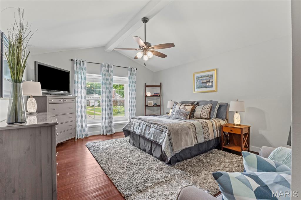image of 484 Saint Thomas Isle Ln, Wildwood, MO 63040 | MLS# MIS26040886