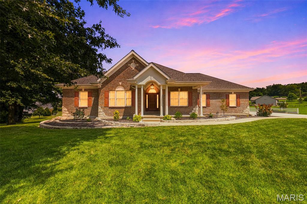 1st image of 673 Royal Oak Ct, Washington, MO 63090 | MLS# MIS26040902