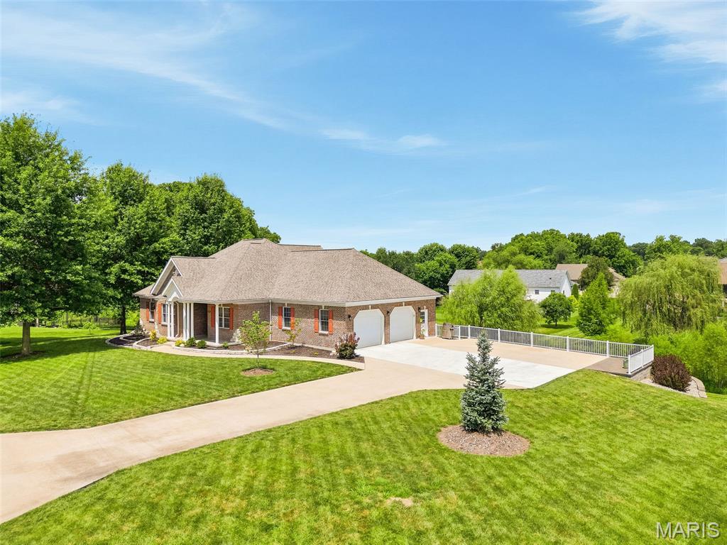 2nd image of 673 Royal Oak Ct, Washington, MO 63090 | MLS# MIS26040902