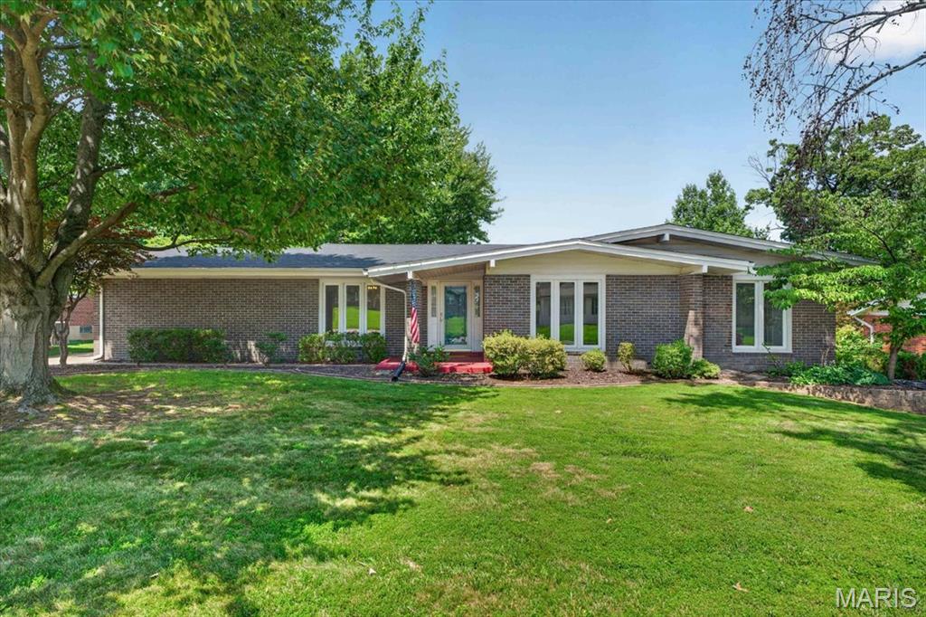 1st image of 41 Club Grounds North Dr, Florissant, MO 63033 | MLS# MIS26041068