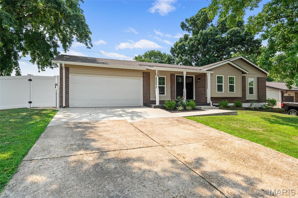 2nd image of 378 Palermo Dr, Ballwin, MO 63021 | MLS# MIS26041073